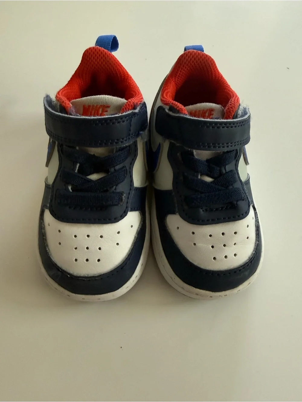 Nike Kids Navy, White and Red Velcro Low-Top Sneakers